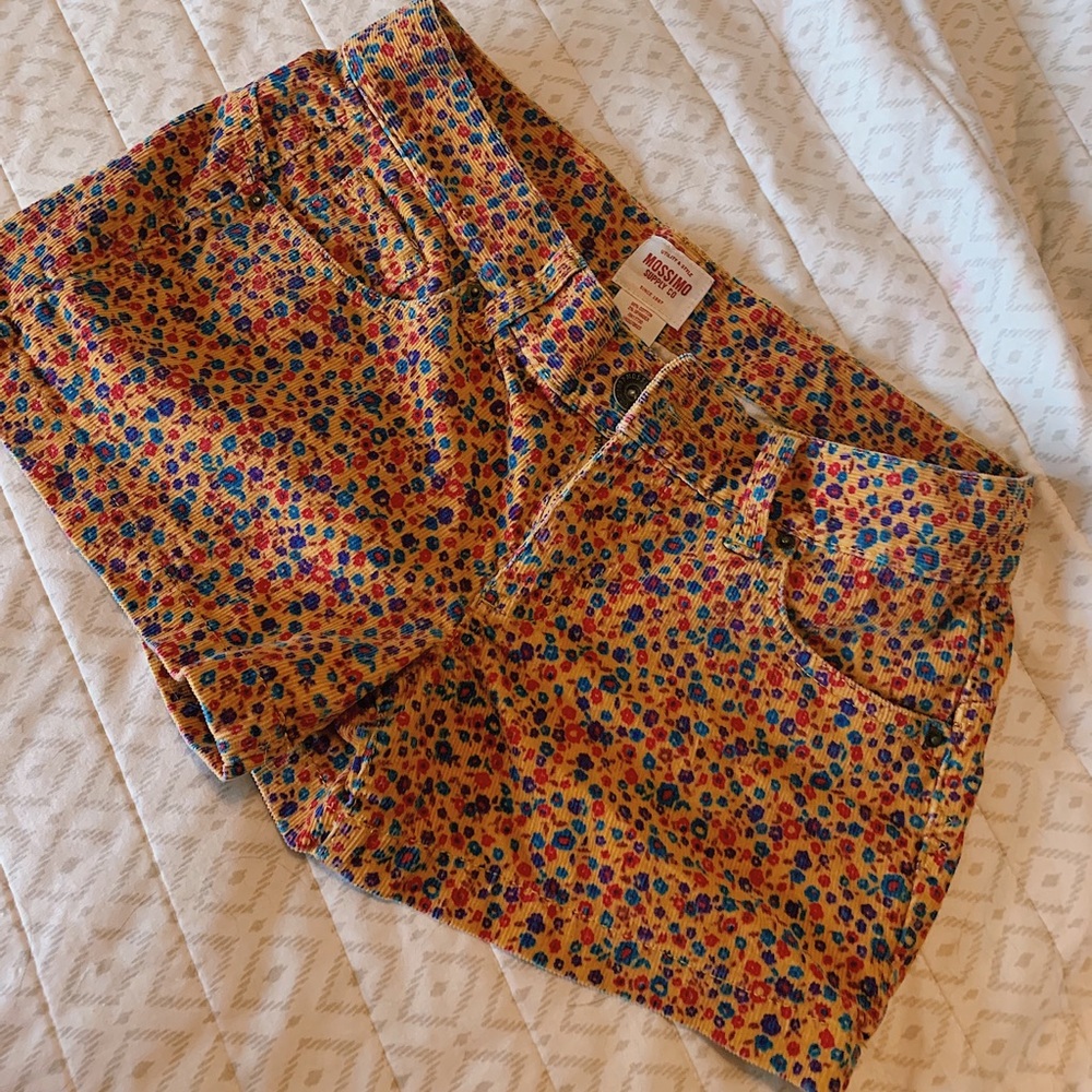 MOSSIMO SHORTS 🧡 🌸 - Picture 3 of 6